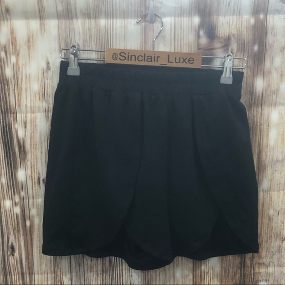 ivyrevel vilnius shorts - Picture 2 of 7